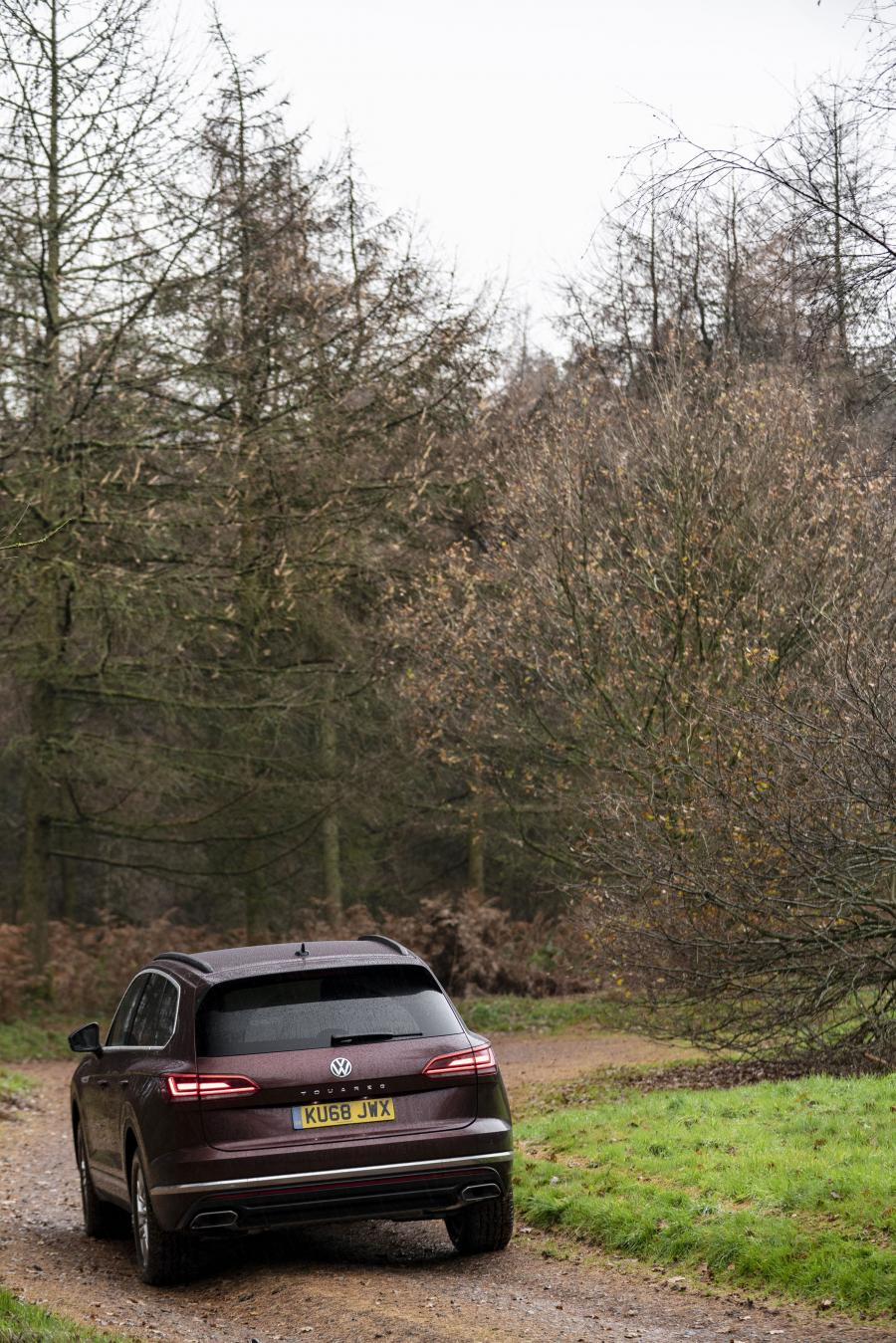  Volkswagen Touareg V6 TDI 2018 года  (UK) (фото 2 из 33)